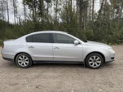 Silver Begagnad 2006 VW Passat Comfortline Sedan | 11 000 kr (Bra pris)