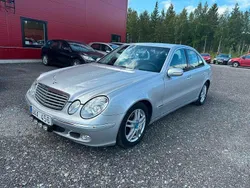 Silver Begagnad 2002 Mercedes E240 Sedan | 54 900 kr (Marknadspris)