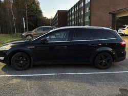 Svart Begagnad 2009 Ford Mondeo Titanium Kombi | 33 000 kr (Marknadspris)