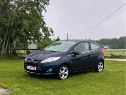 Blå Begagnad 2011 Ford Fiesta Titanium Halvkombi | 32 000 kr (Marknadspris)