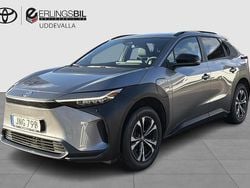 Silver (metal stream) Begagnad 2023 Toyota bZ4X Style SUV | 369 900 kr (Marknadspris)
