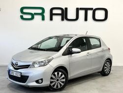 Silver Begagnad 2012 Toyota Yaris Halvkombi | 69 900 kr (Dyr)