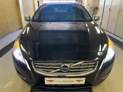 Svart Begagnad 2013 Volvo V60 Summum Kombi | 94 900 kr (Marknadspris)