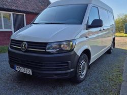 Vit Begagnad 2017 VW T6 Van | 139 000 kr (Marknadspris)