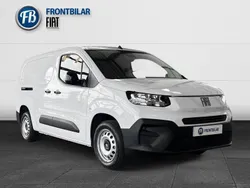 Vit Ny 2025 Fiat Doblò Minibuss | 335 125 kr (Marknadspris)