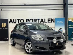 Grå Begagnad 2008 Toyota Auris Halvkombi | 69 900 kr (Lite dyr)