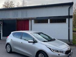 Grå Begagnad 2014 Kia Ceed Comfort Halvkombi | 85 000 kr (Marknadspris)