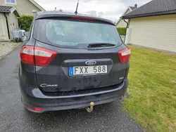 Svart Begagnad 2012 Ford C-MAX Titanium Minibuss | 29 000 kr (Bra pris)