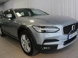 Silver Begagnad 2018 Volvo V90 CC Kombi | 249 000 kr (Marknadspris)