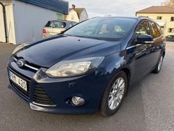 Blå Begagnad 2012 Ford Focus Titanium Kombi | 59 500 kr (Marknadspris)