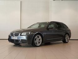 Grå (mineralgrå metallic) Begagnad 2016 BMW 530 Shadowline Kombi | 259 900 kr (Lite dyr)