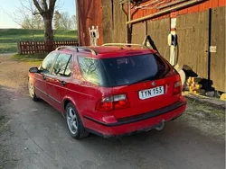 Röd Begagnad 2003 Saab 9-5 Linear Kombi | 15 000 kr