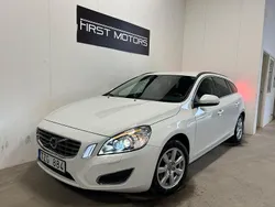 Vit Begagnad 2012 Volvo V60 Momentum Kombi | 83 900 kr (Bra pris)
