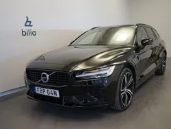 Svart Begagnad 2022 Volvo V60 R-Design Kombi | 449 500 kr (Marknadspris)