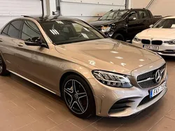 Silver (metalliclack) Begagnad 2018 Mercedes C220 AMG Sedan | 269 500 kr (Marknadspris)