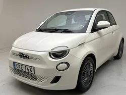 Vit Begagnad 2022 Fiat 500e | 169 000 kr
