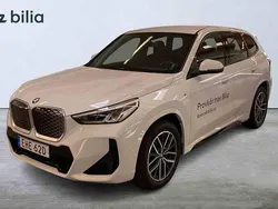 Vit Begagnad 2025 BMW iX1 SUV | 479 000 kr
