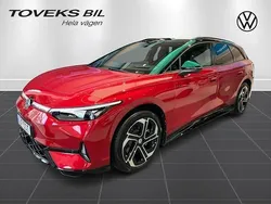 Röd (kings red metallic black) Ny 2025 VW ID.7 GTX Sedan | 700 000 kr