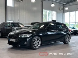 Svart (black sapphire metallic) Begagnad 2015 BMW 120 Shadowline Halvkombi | 184 900 kr (Marknadspris)