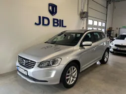 Silver Begagnad 2017 Volvo XC60 Momentum SUV | 169 900 kr (Bra pris)