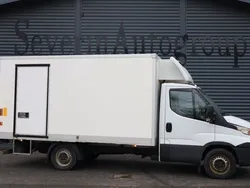 Vit Begagnad 2018 Iveco Daily Van | 336 250 kr