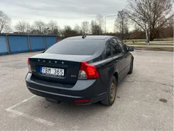 Grå Begagnad 2009 Volvo S40 Kinetic Sedan | 25 900 kr (Superpris)