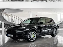 Svart Begagnad 2019 Porsche Cayenne SUV | 569 000 kr (Marknadspris)