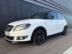 Vit Begagnad 2013 Skoda Fabia Monte Carlo Halvkombi | 69 900 kr (Dyr)