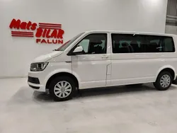 Vit Begagnad 2015 VW Caravelle Comfortline Minibuss | 229 900 kr (Dyr)