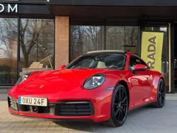 Röd Begagnad 2020 Porsche 911 Carrera S Chrono Sportkupé | 1 372 900 kr (Marknadspris)