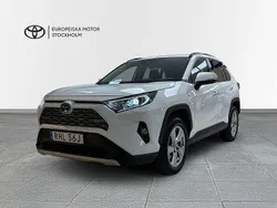 Vit Begagnad 2019 Toyota RAV4 Hybrid Executive SUV | 309 900 kr (Marknadspris)