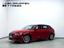 Röd Begagnad 2016 Audi A3 Sportback Premium Halvkombi | 139 900 kr (Bra pris)