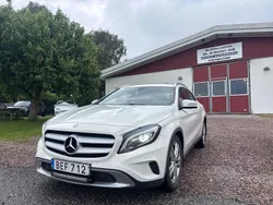 Vit Begagnad 2014 Mercedes GLA220 SUV | 179 000 kr (Marknadspris)