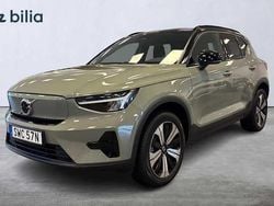Grön Begagnad 2022 Volvo XC40 Core SUV | 359 900 kr