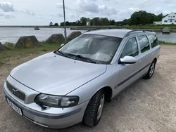 Grå Begagnad 2001 Volvo V70 Business Edition Kombi | 15 000 kr (Superpris)