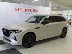 Brun Ny 2025 Mazda CX-80 Homura-Line SUV | 647 400 kr (Marknadspris)