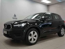 Svart Begagnad 2022 Volvo XC40 SUV | 289 900 kr