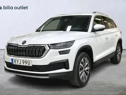Vit Begagnad 2022 Skoda Kodiaq Style SUV | 329 900 kr (Marknadspris)