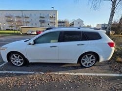 Begagnad 2011 Honda Accord Executive Kombi | 56 000 kr (Marknadspris)