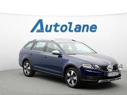 Blå Begagnad 2017 Skoda Octavia Scout Kombi | 219 900 kr (Marknadspris)
