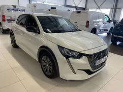 Vit Begagnad 2022 Peugeot e-208 Allure Halvkombi | 179 900 kr (Marknadspris)