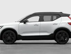 Vit Ny 2025 Volvo EX40 Performance SUV | 651 200 kr