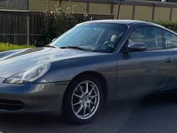 Grå Begagnad 2001 Porsche 911 Carrera Sportkupé | 345 000 kr