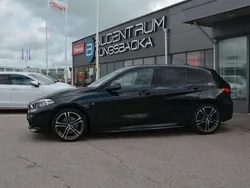Svart Begagnad 2020 BMW 118 Shadowline Halvkombi | 254 900 kr (Lite dyr)