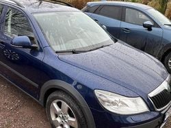 Blå Begagnad 2010 Skoda Octavia Scout Kombi | 55 000 kr (Marknadspris)