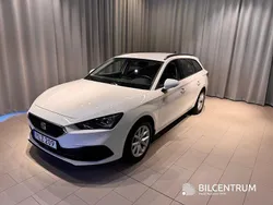 Vit Begagnad 2022 Seat Leon Style Kombi | 204 900 kr (Marknadspris)