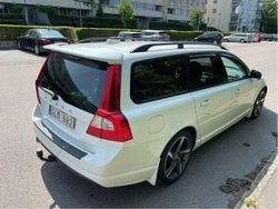 Vit Begagnad 2013 Volvo V70 R-Design Kombi | 94 000 kr (Marknadspris)