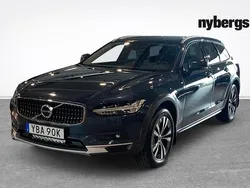 Mörkblå (blå) Begagnad 2021 Volvo V90 CC SE Kombi | 309 000 kr (Marknadspris)
