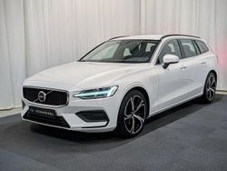 Vit Begagnad 2022 Volvo V60 Kombi | 329 900 kr (Marknadspris)