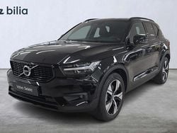 Svart Begagnad 2022 Volvo XC40 R-Design SUV | 419 000 kr